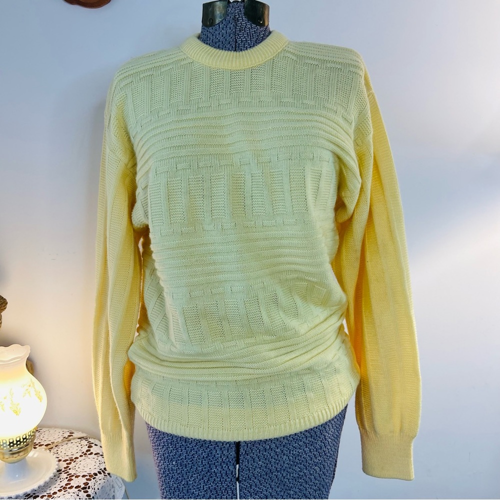 Vintage Sears Light Yellow Women's Crew Neck Sweater